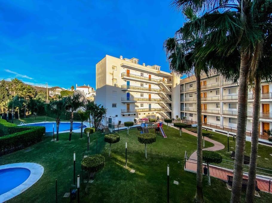 Escapada Familiar En Torrox Costa A 100M De La Playa, Vistas Al Mar Y Parking Gratis Apartamento Exterior foto